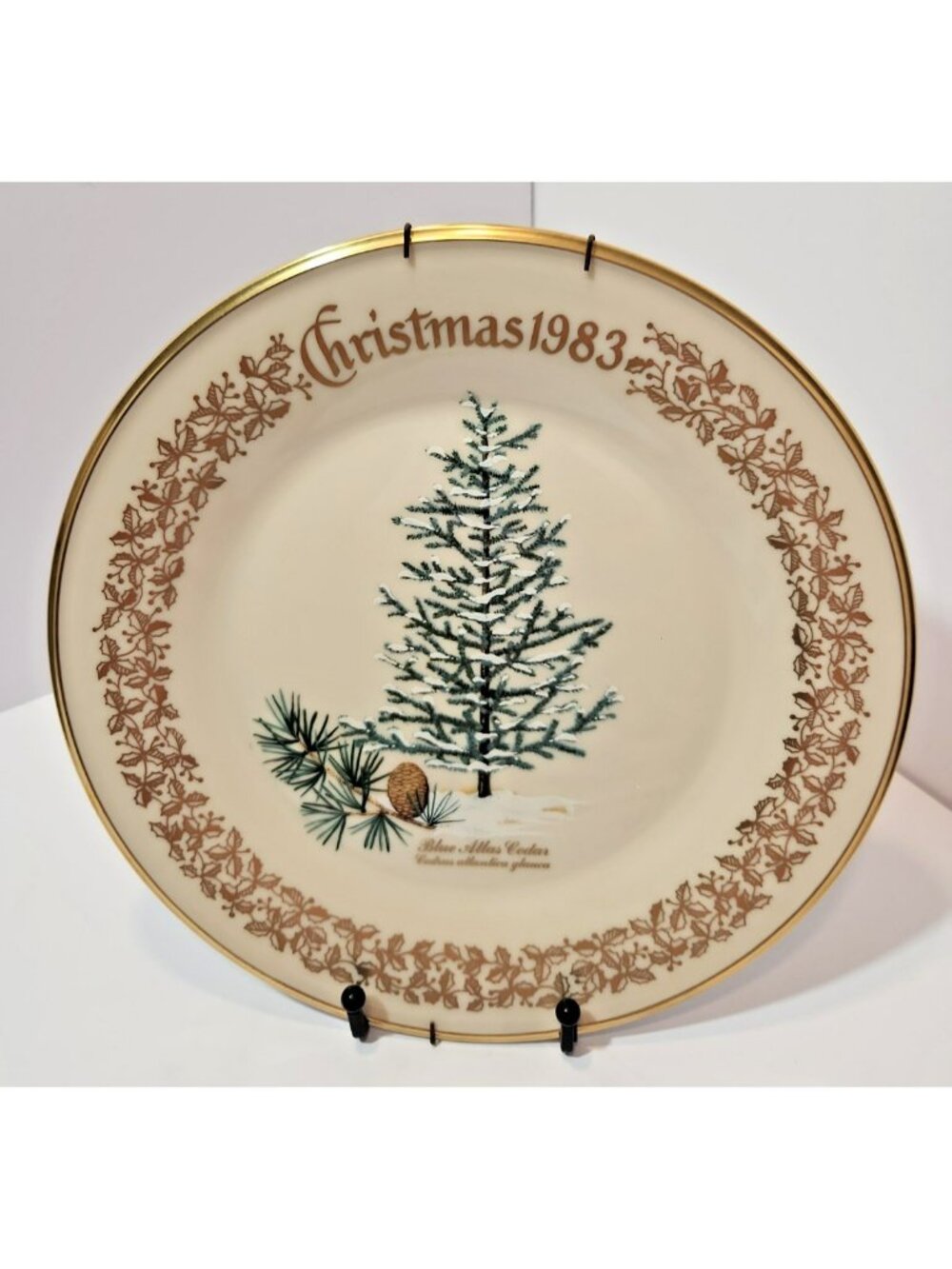 Vtg Lenox Christmas Plate Commemorative Issue Blue Atlas Cedar 1983 in Box